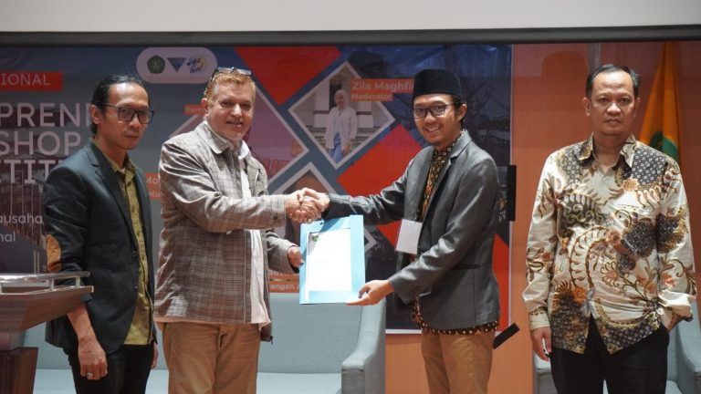 Mohammad Hamzah Ajak Mahasiswa Unmul Garap Potensi Ekspor Kaltim
